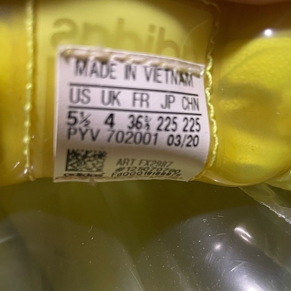 ADIDAS Superstar Jelly
Solar Yellow - Picture 6 of 6